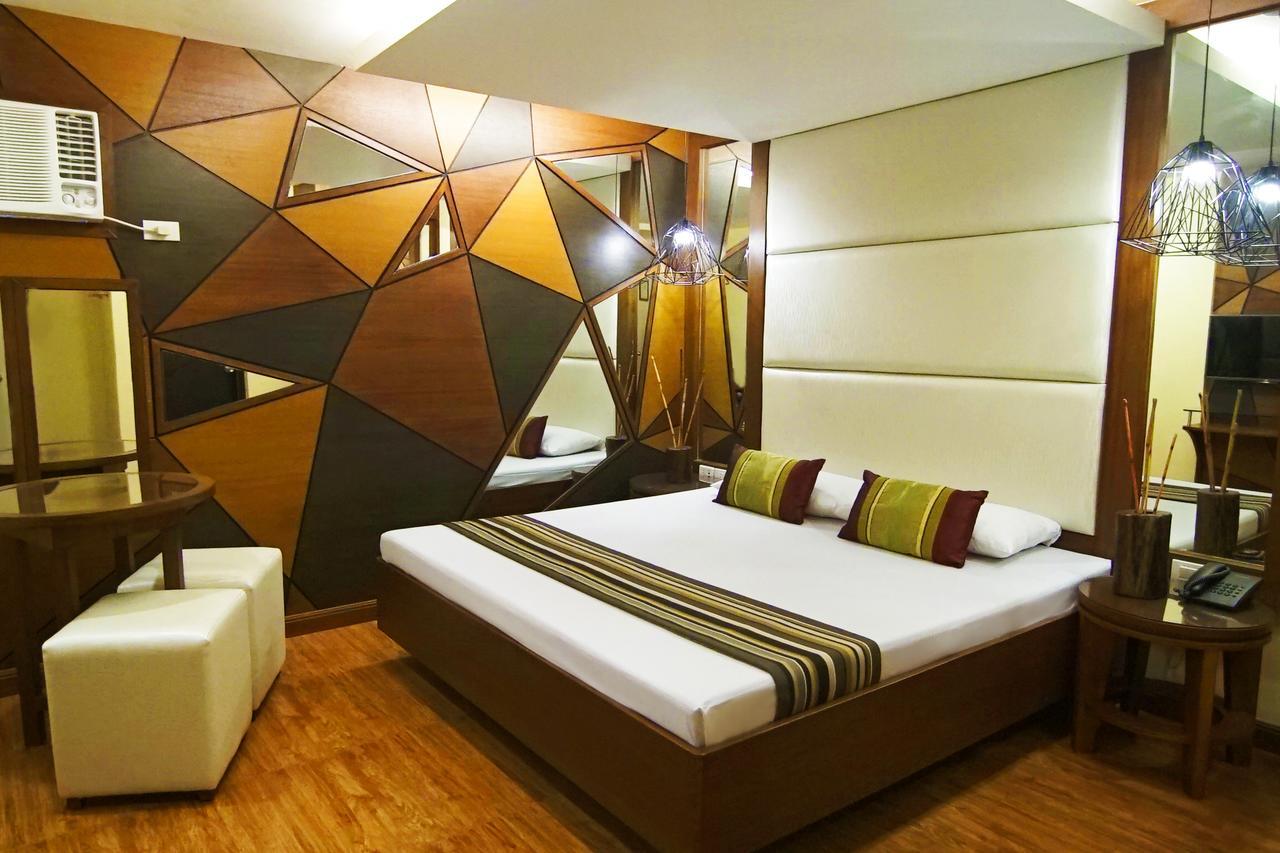 Hotel 2016 Манила Экстерьер фото